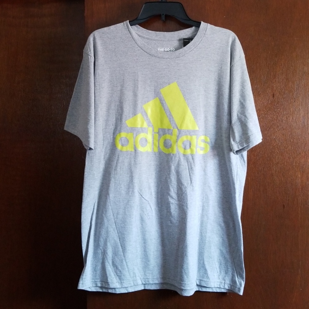 Adidas tee - Picture 2 of 5
